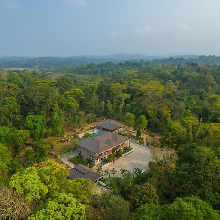 Coffee & Mist Luxury Villa- Comp Breakfast, Pool, Lounge, And Coffee Estate By Stayvista Madikeri Eksteriør bilde
