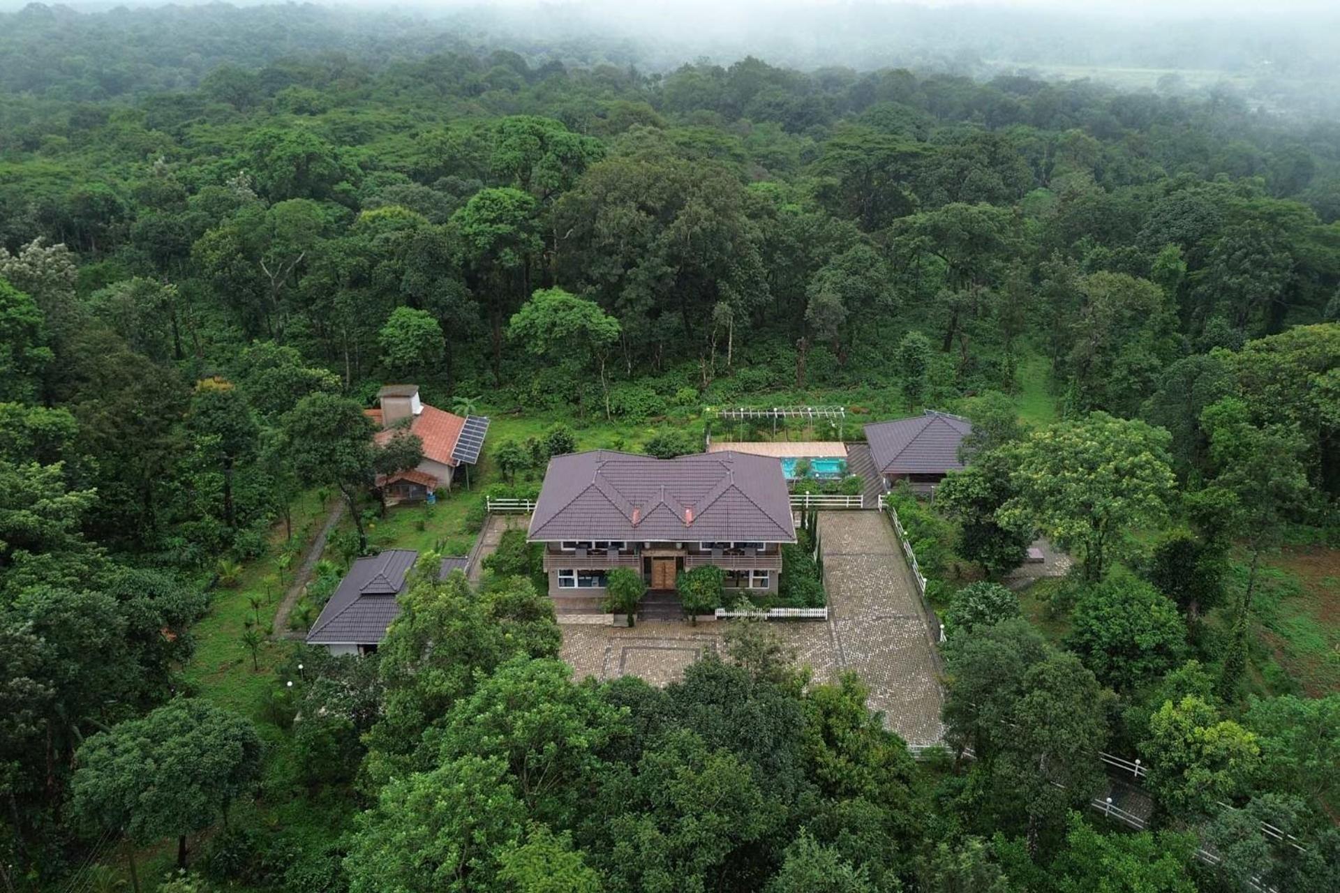 Coffee & Mist Luxury Villa- Comp Breakfast, Pool, Lounge, And Coffee Estate By Stayvista Madikeri Eksteriør bilde